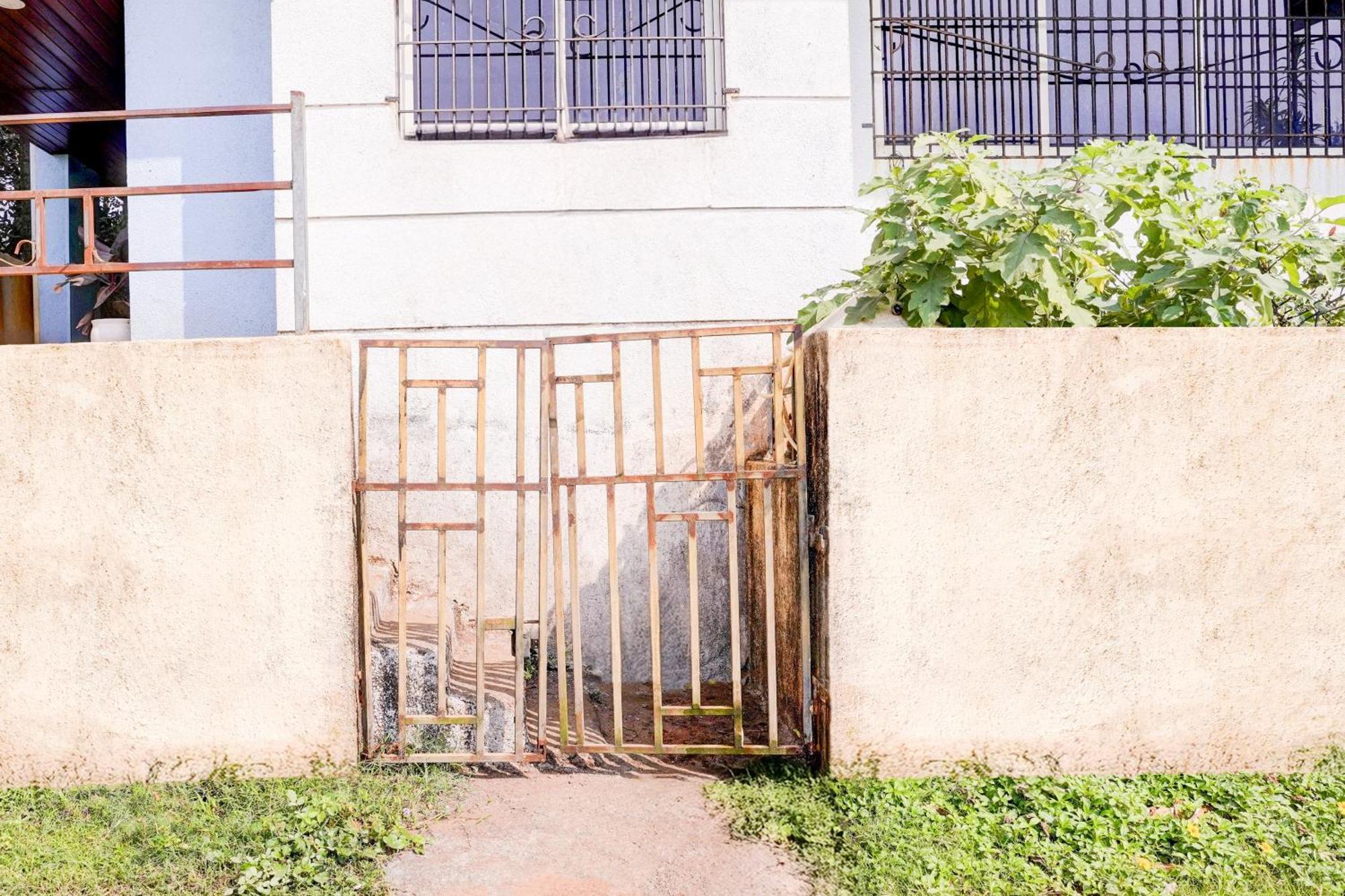 Hotel O Alibag Near Revadanda Beach エクステリア 写真